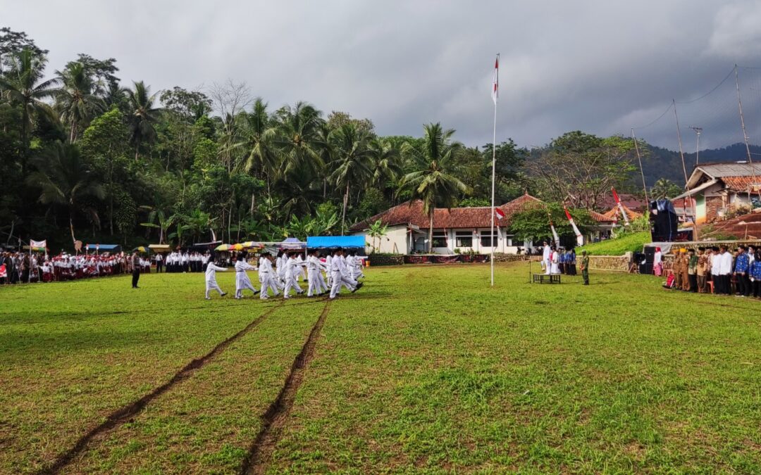 Peringatan HUT RI ke-78: Semangat Kemerdekaan Berkobar di Lapangan Desa Sirnajaya