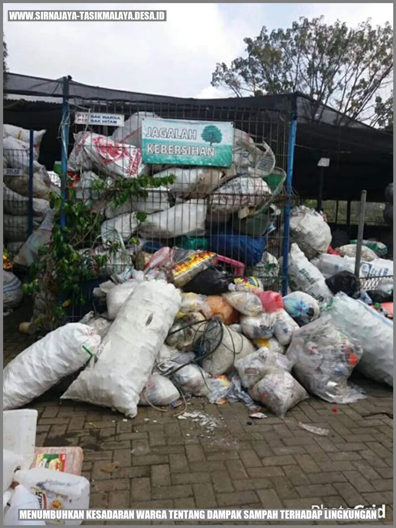 Menumbuhkan Kesadaran Warga tentang Dampak Sampah terhadap Lingkungan